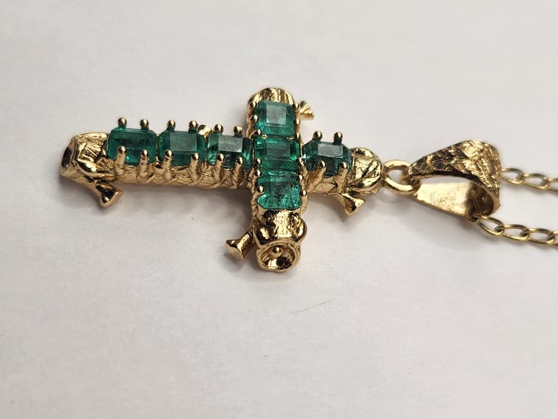 Radiant Colombian Emerald Cross Pendant in 18k Gold