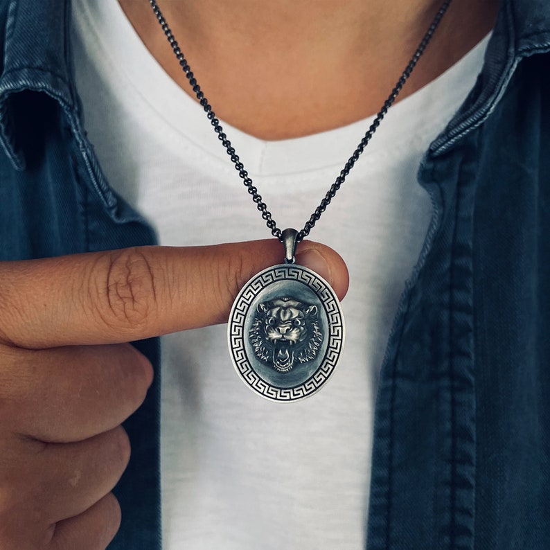 Roaring Lion Medallion Necklace in 925 Sterling Silver