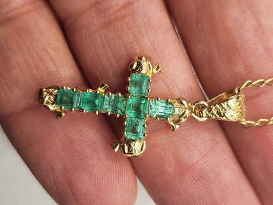 Radiant Colombian Emerald Cross Pendant in 18k Gold